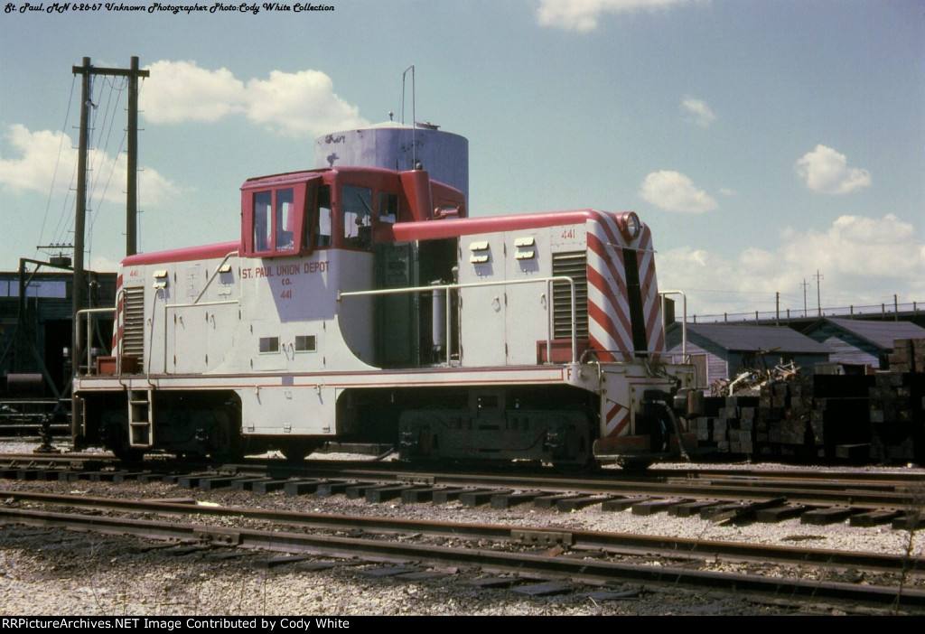 St. Paul Union Depot Co. GE 44Ton 441